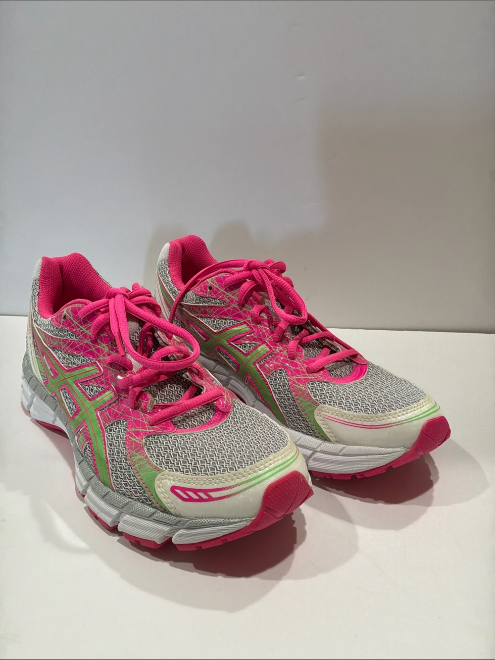 Asics Gel-Excite 2 Athletic Running Shoe Womens Size 8.5 T473N White Pink Gre